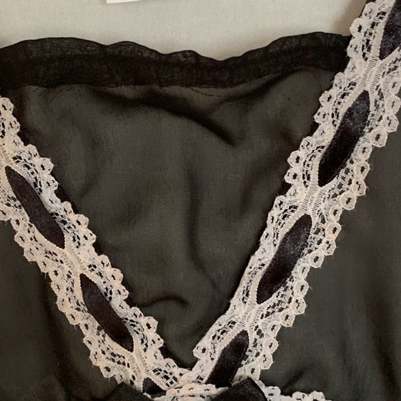 Little Girls Dress black&white size 7 **2/$25.00** - Picture 3 of 8